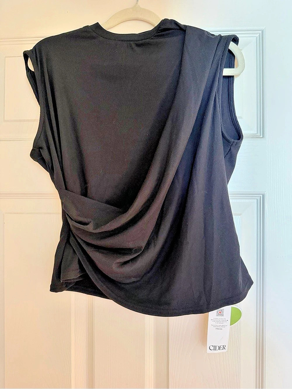 Cider Solid Rib Twist Front Crop Top Black Xl